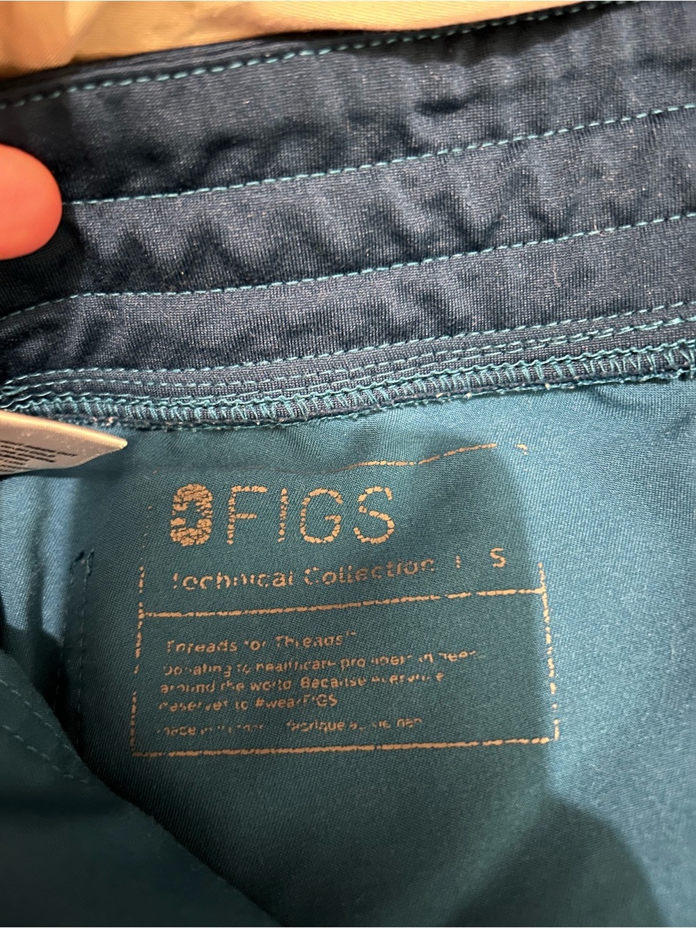 Figs scrubs - BUNDLE - Picture 6 of 8
